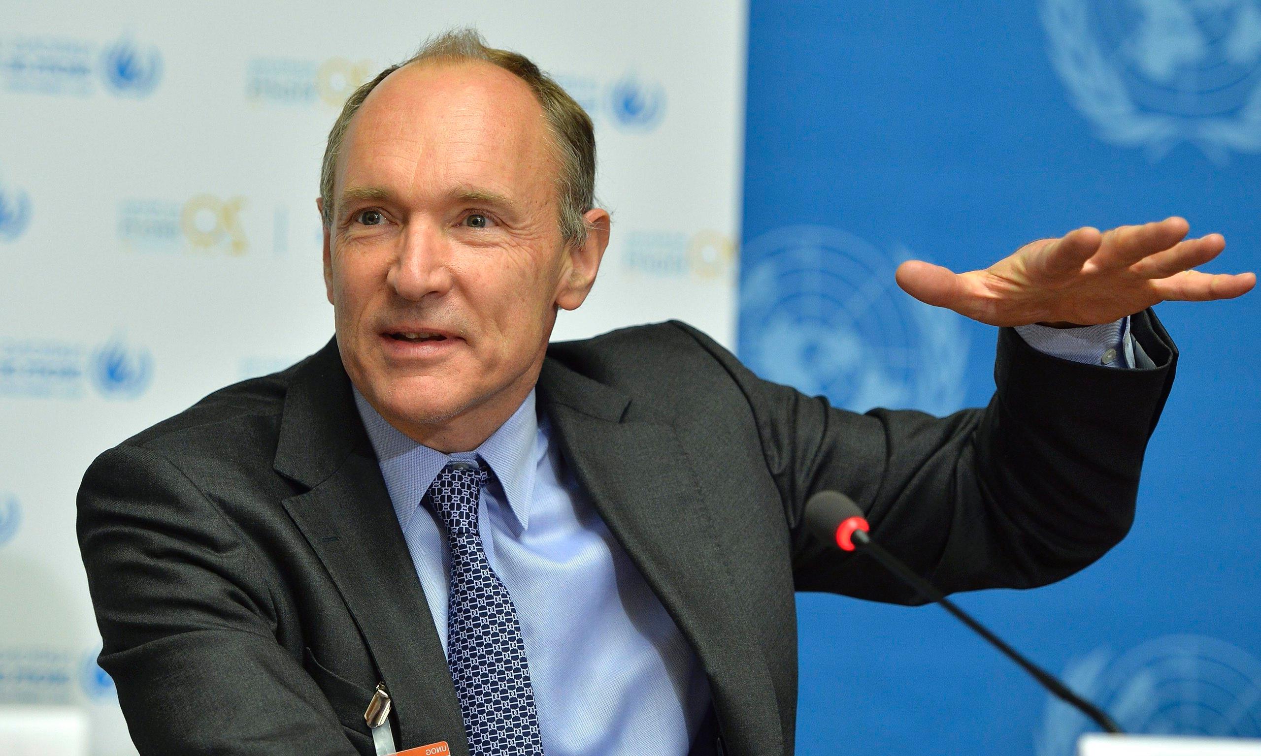 Tim Berners Lee - giám đốc của WSRI