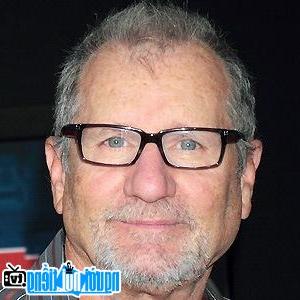 One Picture portrait photo of TV Actor Ed O'Neill