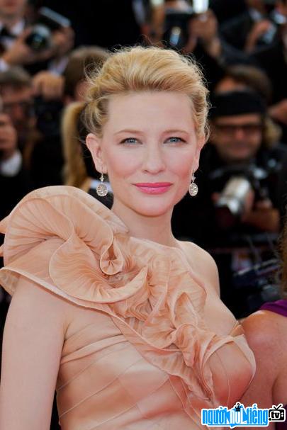 Một bức ảnh mới về Cate Blanchett- Diễn viên nữ nổi tiếng Melbourne- Úc