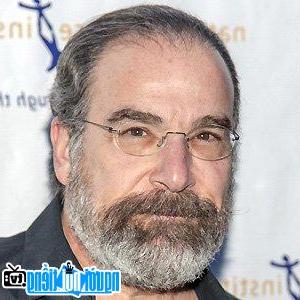 Latest Picture of Stage Actor Mandy Patinkin