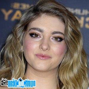A New Picture Of Actress Willow Shields