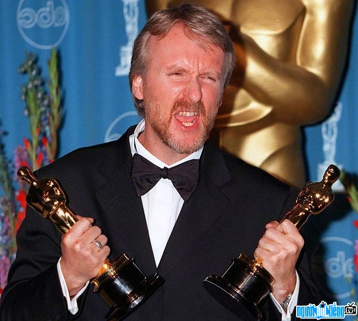 Director James Cameron received an Oscar