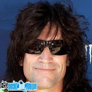 Latest Picture of Rock Singer Tommy Thayer