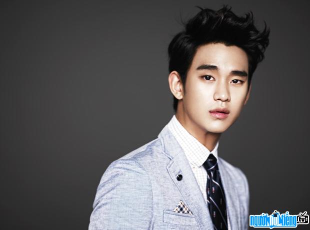 Kim Soo Hyun - Chàng mỹ nam của xứ sở Kim Chi