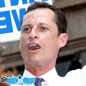 A portrait picture of Politician Anthony Weiner