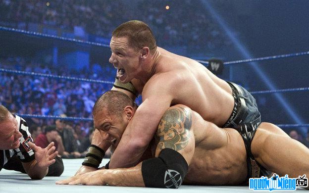 Hình ảnh VĐV vật John Cena khi đang thi đấu