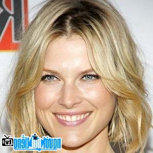 Một bức ảnh mới về Ali Larter- Nữ diễn viên truyền hình nổi tiếng Cherry Hill- New Jersey