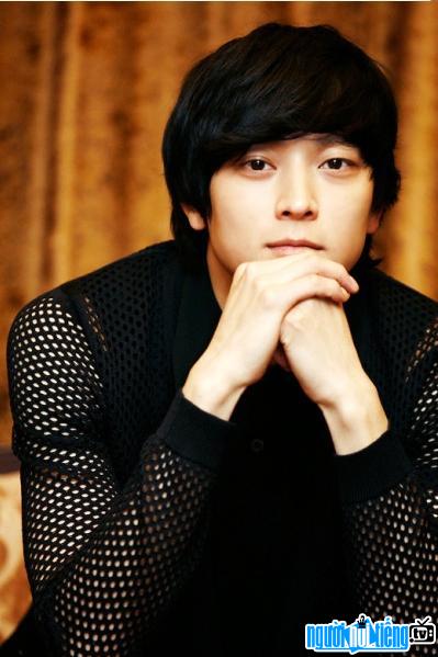 New photo of actor Kang Dong-won