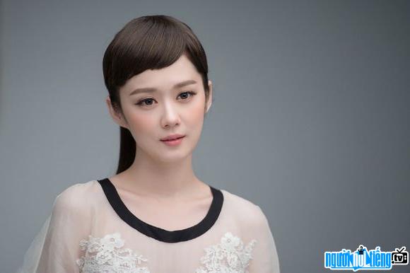 Extremely new image of actress Jang Na-ra
