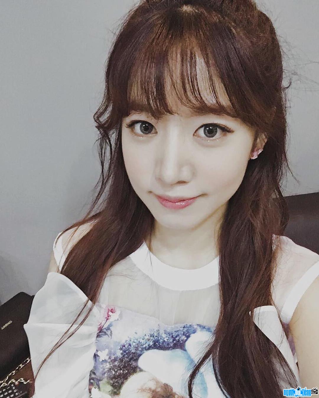 Kim Namjoo is a member of group A Pink