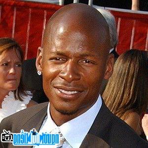 A Portrait Picture of Ray Allen Basketball Player