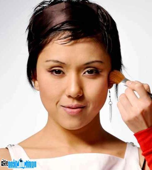 Sevara Nazarkhan - Nữ ca sĩ trẻ tài năng của âm nhạc dân gian Uzbekistan