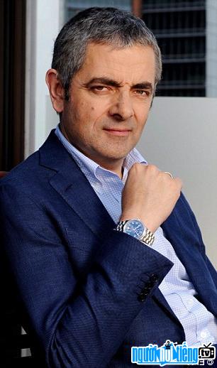 Rowan Atkinson cùng với người vợ của mình