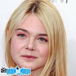 Latest Picture Of Actress Elle Fanning