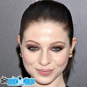 Latest picture of Actress Michelle Trachtenberg
