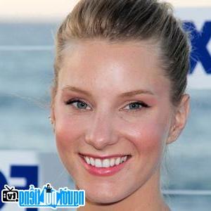 A Portrait Picture of Female Television actor Heather Morris