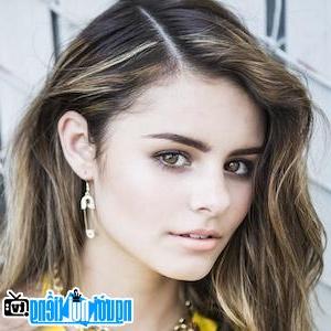Image of Jacquie Lee
