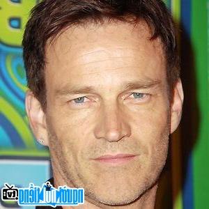 Latest Picture of TV Actor Stephen Moyer