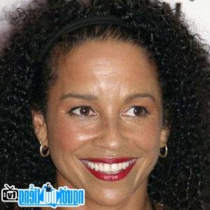 Latest Picture of TV Actress Rae Dawn Chong