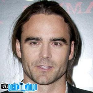 Image of Dustin Clare