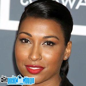 Latest picture of R&B Singer Melanie Fiona