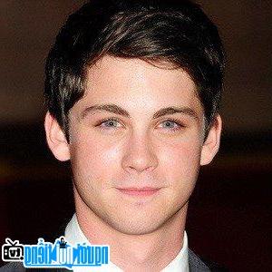 Photo portrait of Logan Lerman