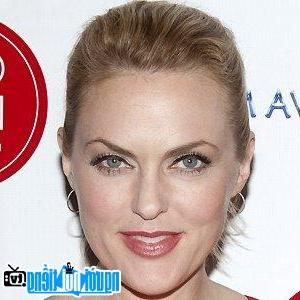 A New Picture Of Elaine Hendrix- Famous TV Actress Oak Ridge- Tennessee