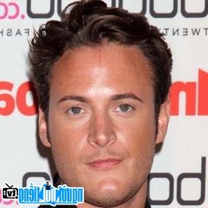 A new picture of Gary Lucy- Famous British TV Actor