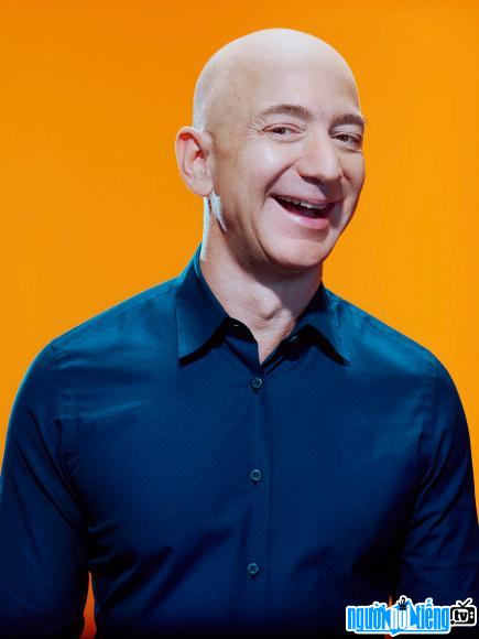 New photo of businessman Jeff Bezos