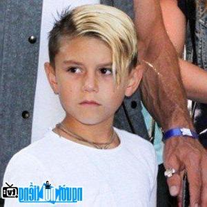 A New Photo of Kingston Rossdale- Famous California Family Member