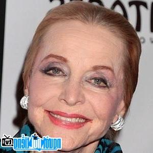 Latest picture of Opera Woman Anne Jeffreys