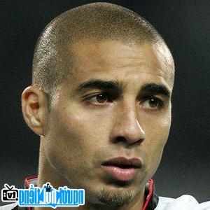 Một hình ảnh chân dung của Cầu thủ bóng đá David Trezeguet