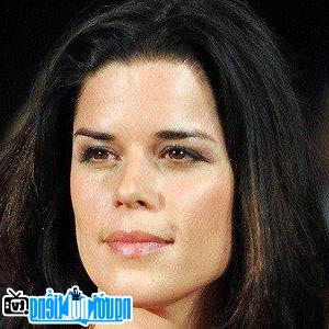 Foot Photo Dung Neve Campbell