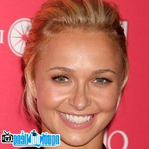 A New Picture of Hayden Panettiere- Famous New York TV Actress