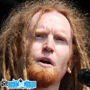 A new picture of Newton Faulkner- Famous British Folk Singer