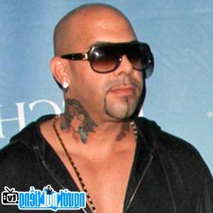 Latest picture of Mally Mall Rapper Singer