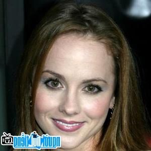 The latest pictures of TV Actress Kelly Stables