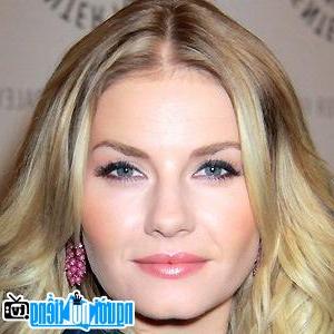 Latest Picture of Television Actress Elisha Cuthbert