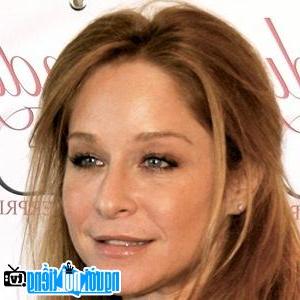 Latest picture of Opera Woman Jamie Luner