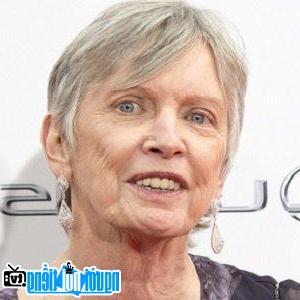 A Portrait Picture Of The Author for children Lois Lowry