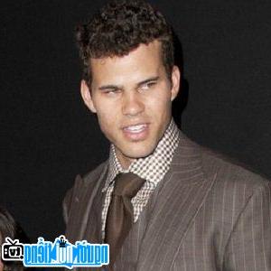 Picture of Kris Humphries