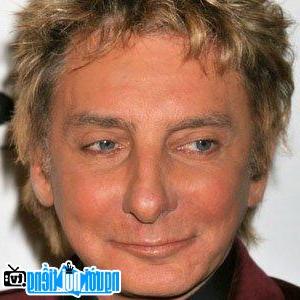 Image of Barry Manilow