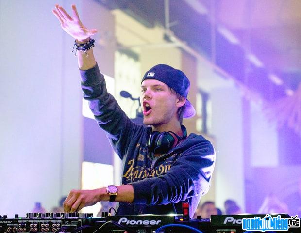 Avicii là một DJ nổi tiếng người Thụy Điển