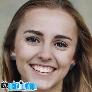 Image of Hannah Witton