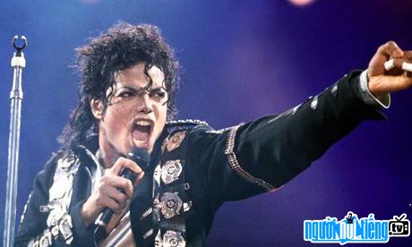 Michael Jackson luôn cháy hết mình trên sân khấu