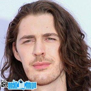 Latest picture of Blue Hozier Singer