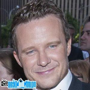 A Portrait Picture of TV Actor Will Chase's picture