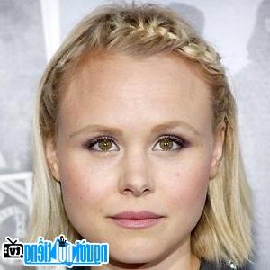A New Picture of Alison Pill- Famous Canadian TV Actress