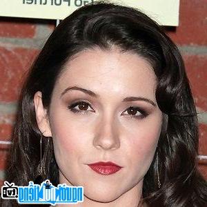 Latest Picture Of Television Actress Shannon Woodward