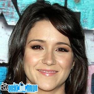 A Portrait Picture Of Actress TV actress Shannon Woodward
